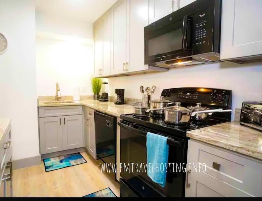 Modern Santorini Suite Houston Nrg Tmc Luxurious Walkable Εξωτερικό φωτογραφία