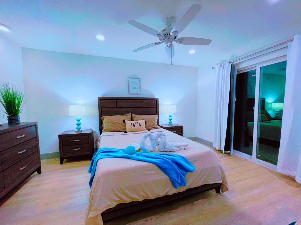 Modern Santorini Suite Houston Nrg Tmc Luxurious Walkable Εξωτερικό φωτογραφία