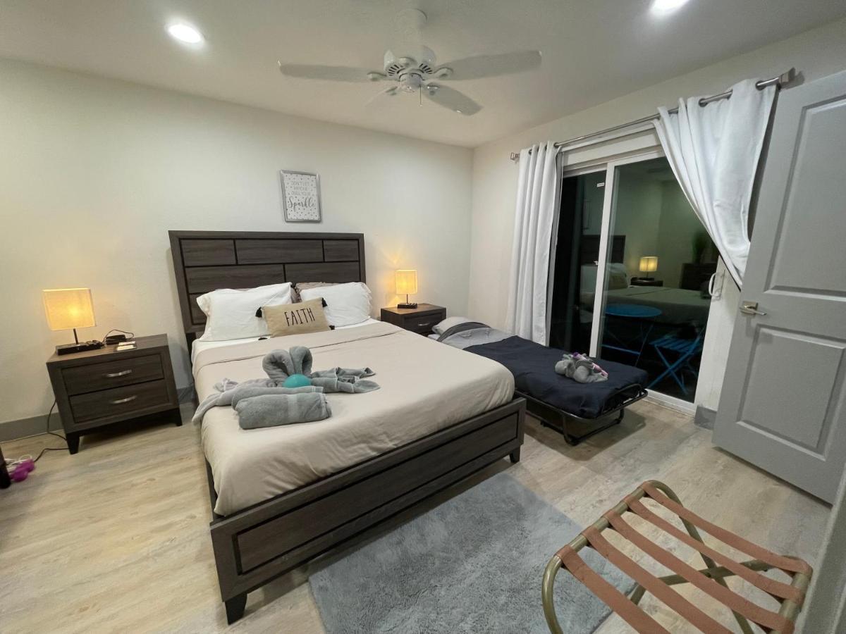 Modern Santorini Suite Houston Nrg Tmc Luxurious Walkable Εξωτερικό φωτογραφία